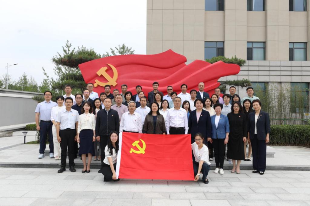 学校领导干部赴北京新时代全面从严治党纪律教育基地参观学习