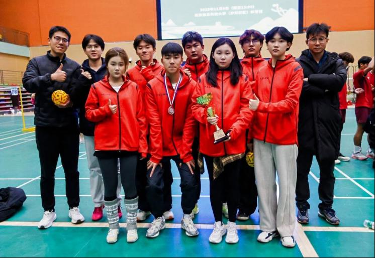 bat365在线平台首秀首都高校第十七届藤球比赛创佳绩