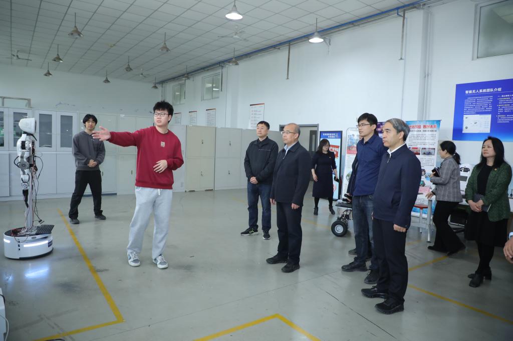 市委常委、教育工委书记于英杰调研京津冀职教改革示范园区