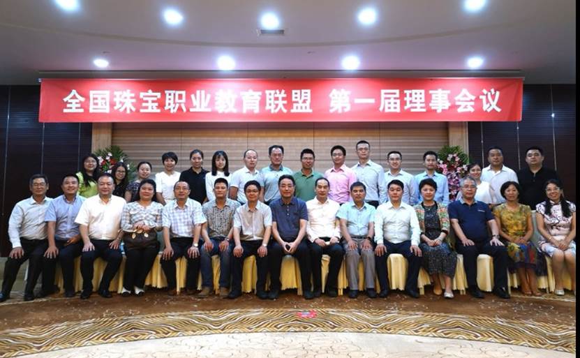 微信图片_20180902235345.jpg 微信图片_20180902235345.jpg