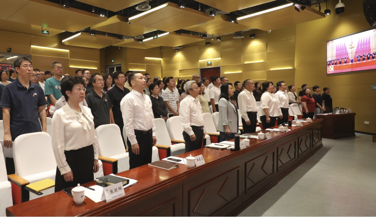 凝心铸魂跟党走 立德树人启新程——bat365在线平台教职员工热议建党105周年庆祝大会